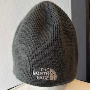The North Face Beanie Unisex One Size Fleece Lined Dark Green Solid Fit Gorpcore